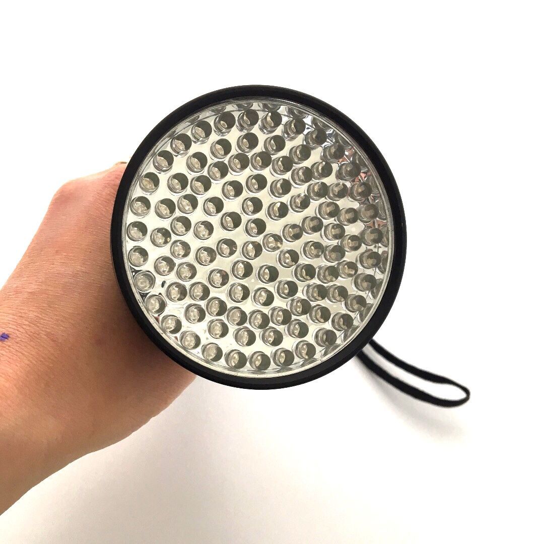 SamuEye™ Ravlygte UVA100 - kraftig og billig ravlygte med UV