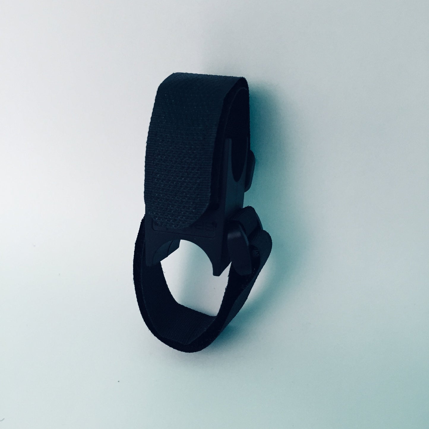 Velcro-bånd til at bruge OwlBite lommelygte som cykellygte