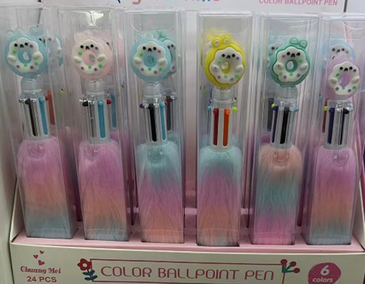 Pen med pastel plys og donut